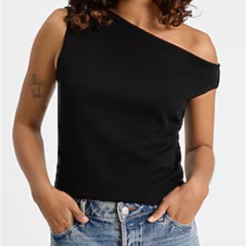 Chic Black One-Shoulder Top